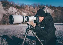 the telephoto lens